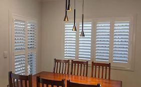 Entire House Near Brisbane City 2Beds